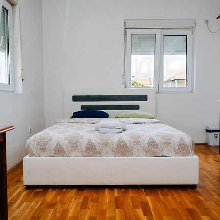 Apartman Stex Podgorica Exterior foto