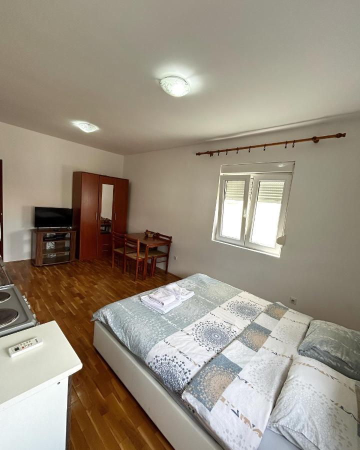 Apartman Stex Podgorica Exterior foto