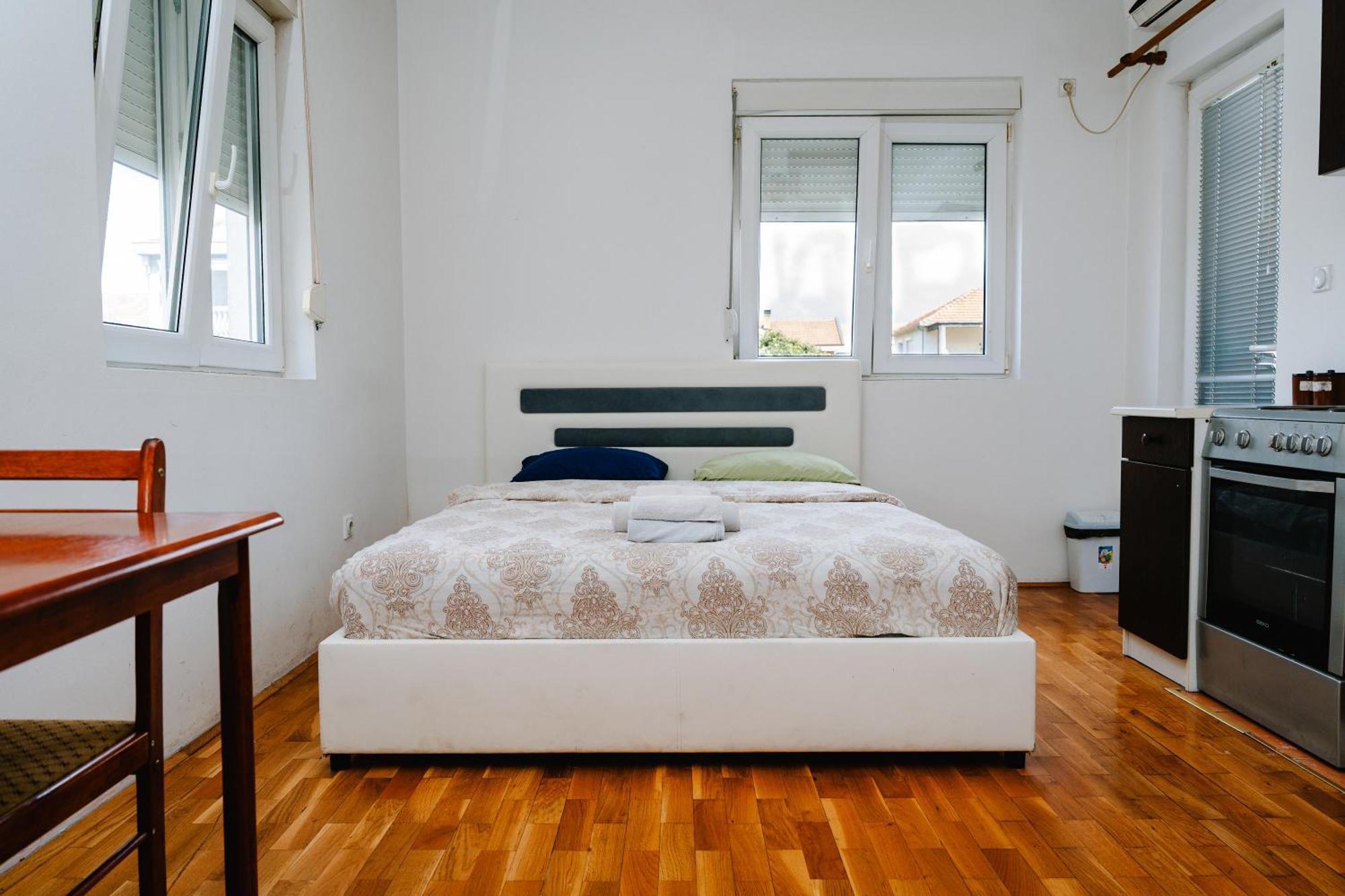 Apartman Stex Podgorica Exterior foto